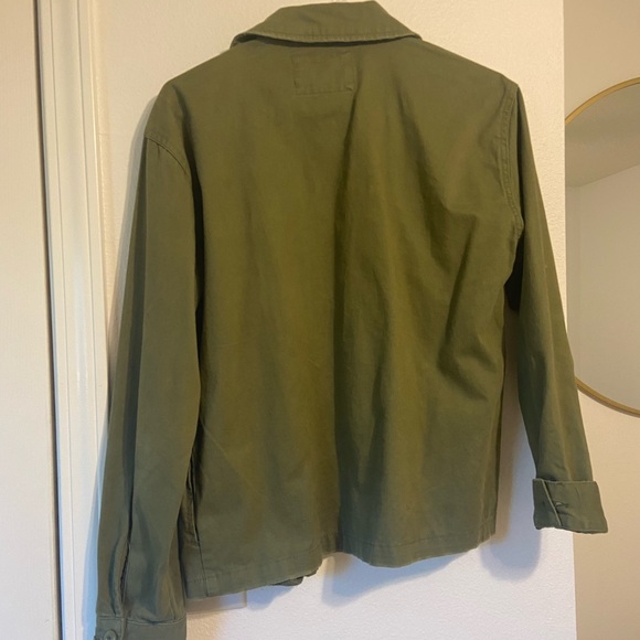 Shacket - Picture 2 of 2